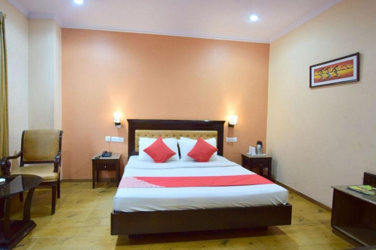 Goroomgo Marc Shimla Near Mall Road - Luxury Room - Excellent Service - Ample Parking - Best Hotel In Шімла Екстер'єр фото