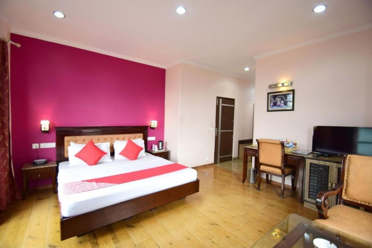 Goroomgo Marc Shimla Near Mall Road - Luxury Room - Excellent Service - Ample Parking - Best Hotel In Шімла Екстер'єр фото