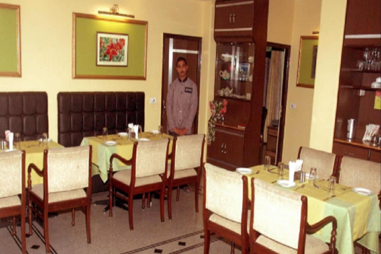 Goroomgo Marc Shimla Near Mall Road - Luxury Room - Excellent Service - Ample Parking - Best Hotel In Шімла Екстер'єр фото